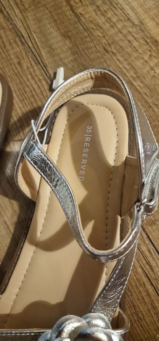 Sandałki reserved r. 35