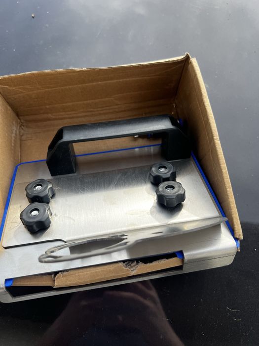 Nóż do kafelków nowy