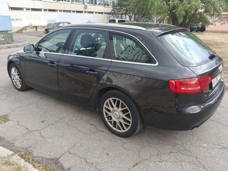 Audi A4 B8 2010, 2.0