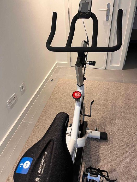Bicicleta de Spinning BH SB2.2 — Como Nova, Sem Uso