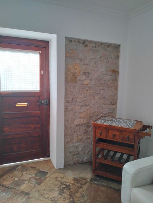 Casa Térrea c/ Quintal T3 p/ ALUGAR