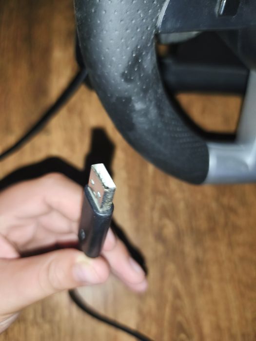 Kierownica Pc Używana