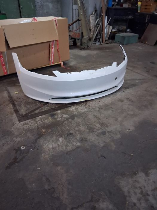 Para-choques  tesla model 3 highland