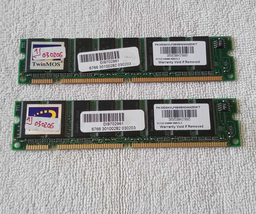 [PC Vintage] 2x 256MB SDRAM PC133 TwinMOS (512MB)