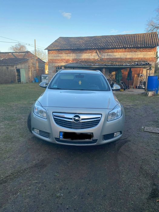 Samochód  opel insignia