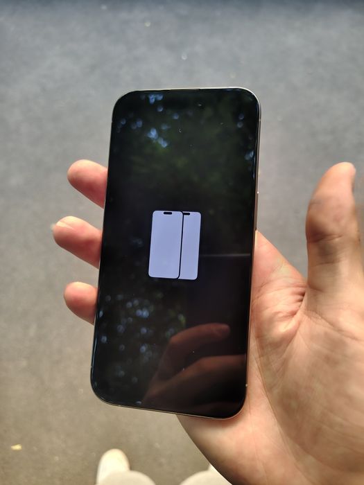 iPhone 15 pro 128gb