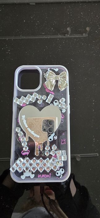 Etui do iPhone 13