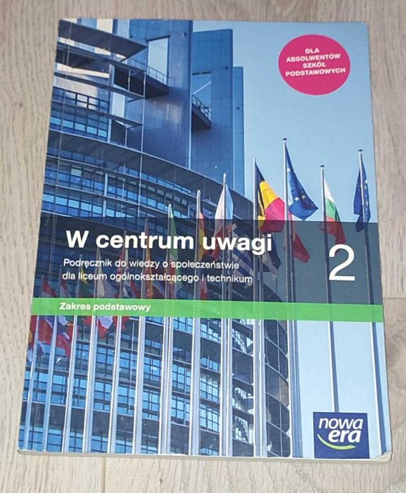 W centrum uwagi 2. Wiedza o społeczeństwie. Podręcznik