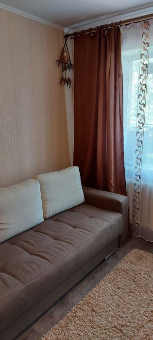 Затишна кімната в гуртожитку біля метро Лісова