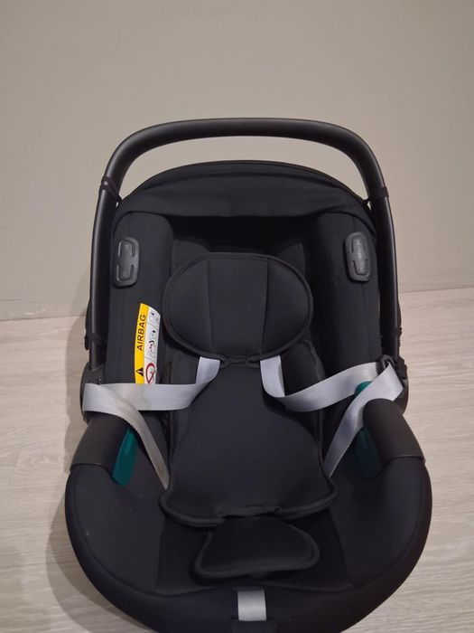 Britax Römer baby-safe  isense + flex base iSENSE