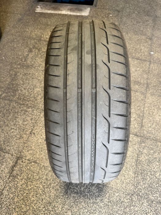 Pneu para jante 19 DUNLOP 225/40/19