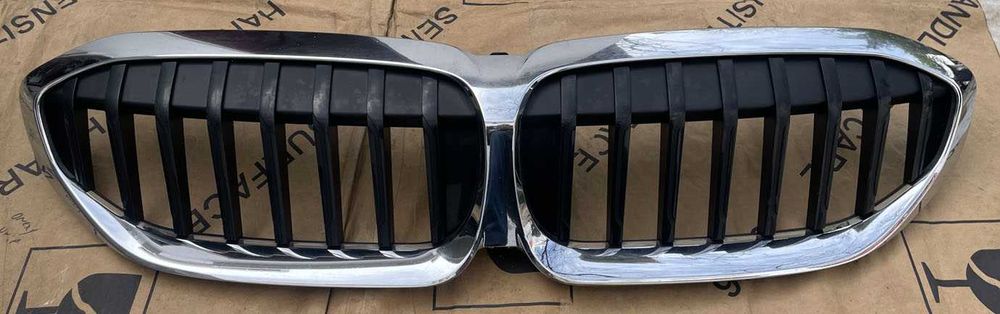 grelha frontal BMW serie 3 G20/G21/G28 . fase 1