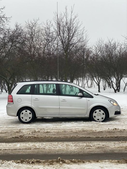 Opel Zafira 2007р 1,9tdi 7 місць механіка 6 ступка в ідеальному стані