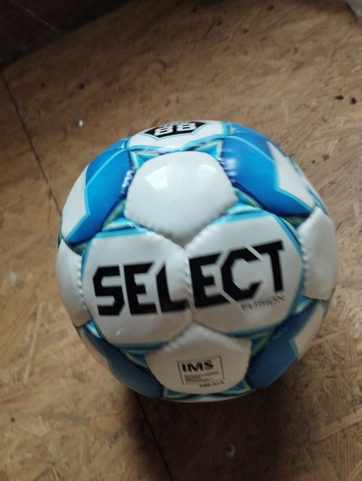 Футбольний м'яч Select