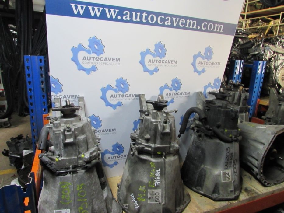 Várias caixas de velocidade manual Mercedes