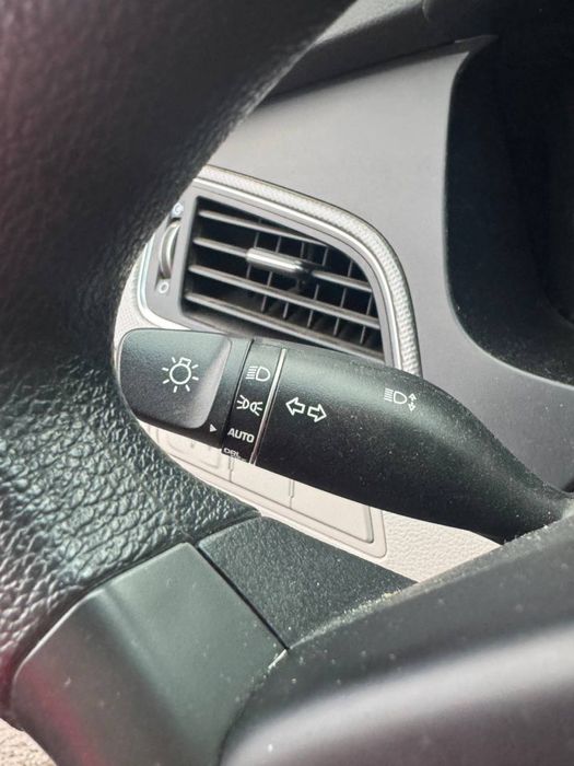Продається Hyundai Sonata у відмінному стані.