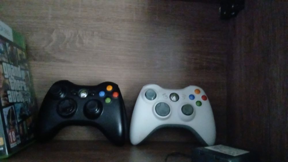 Konsola Xbox 360  z grami