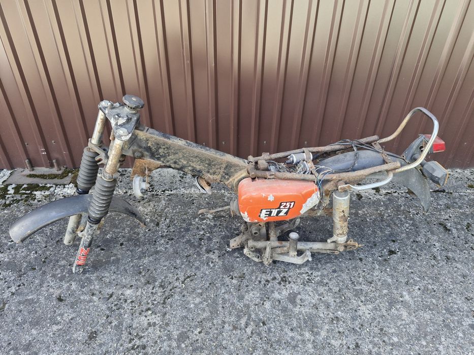 Sprzedam rame mz etz 251