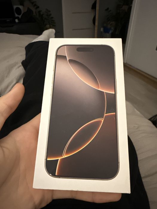 ‼️KARTON‼️ iphone 16 proPustynny tytan