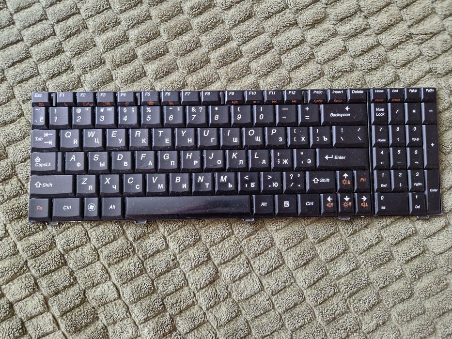 Клавіатури HP 630 та Lenovo G560 на запчастини, відновлення