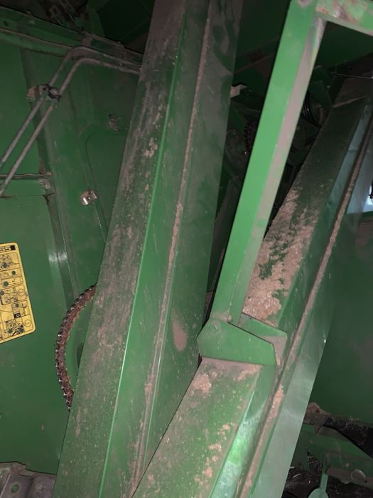 Продам John Deere 1032.