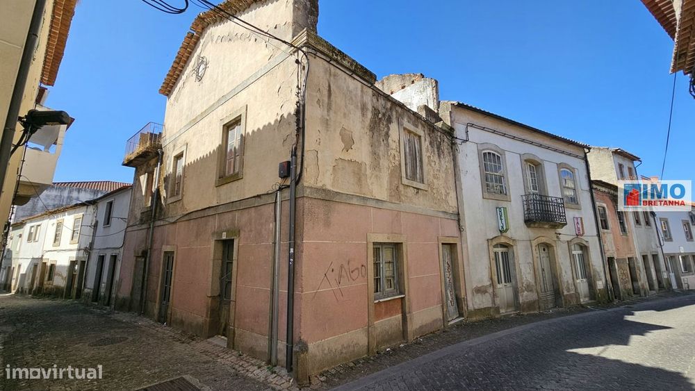 House for Renovation in Alcains
