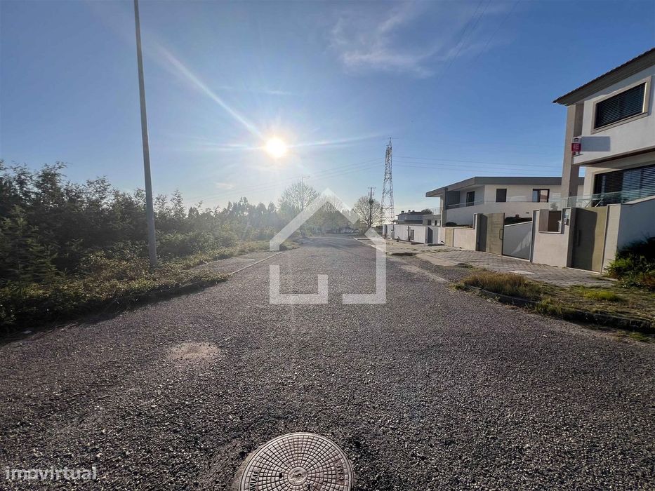 Terreno - Vila Nova de Cucujães