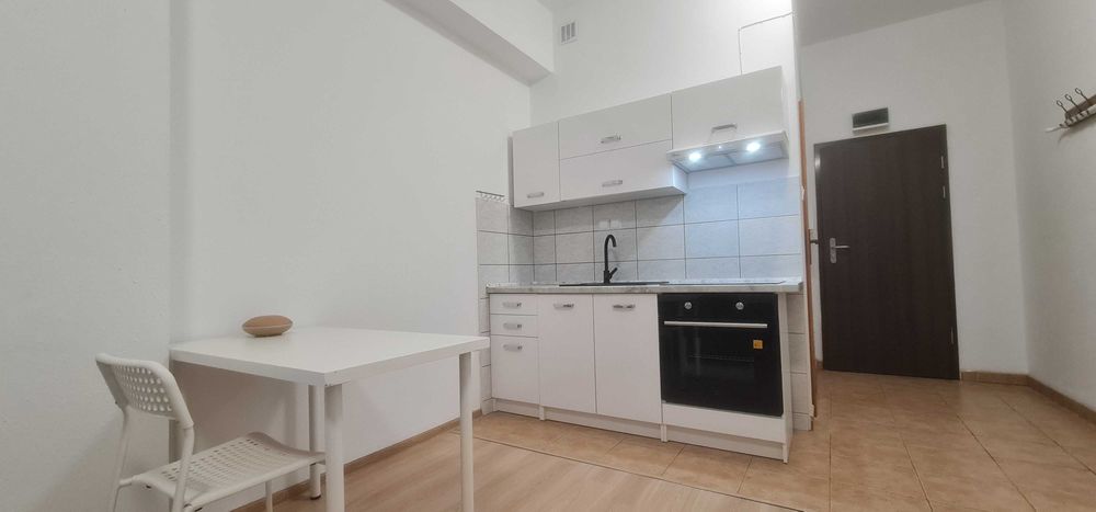 Duża BEZCZYNSZOWA garsoniera w Śródmieściu (30 m²) WYNAJEM od JUŻ!! - Więcej