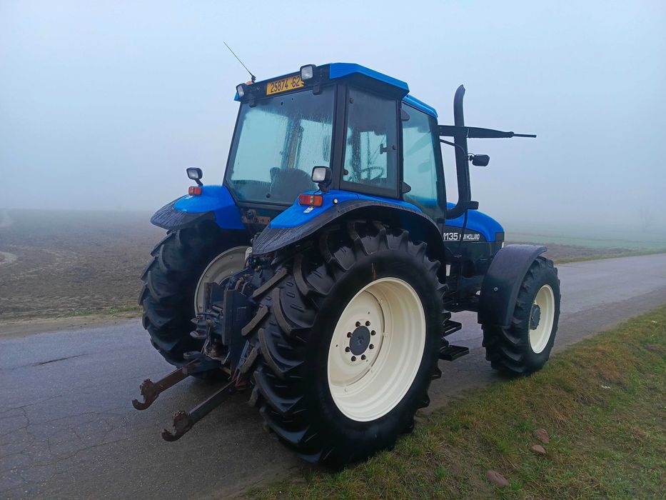 New Holland TM 135