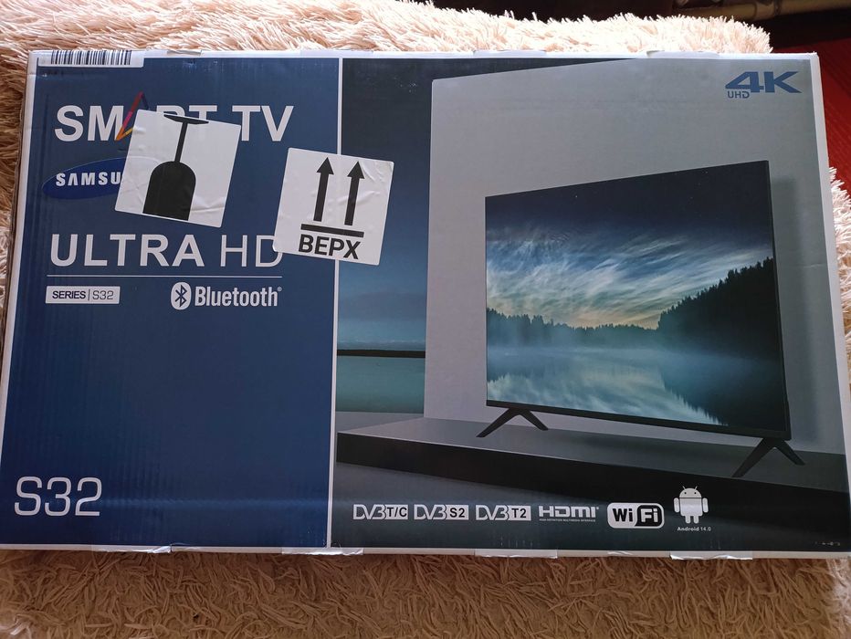 Телевізор Samsung 32 SmartTV, 4K-UHD, Wi-Fi, T2