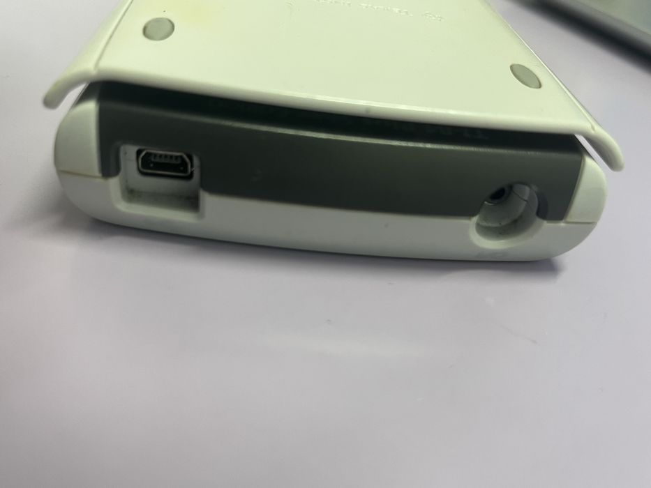 Calculadora Gráfica TI84 Plus Silver Edition