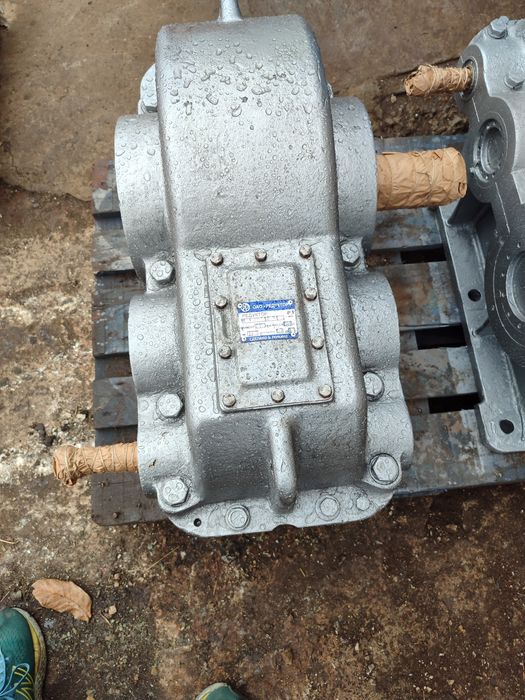 Продам редуктор рцд-400