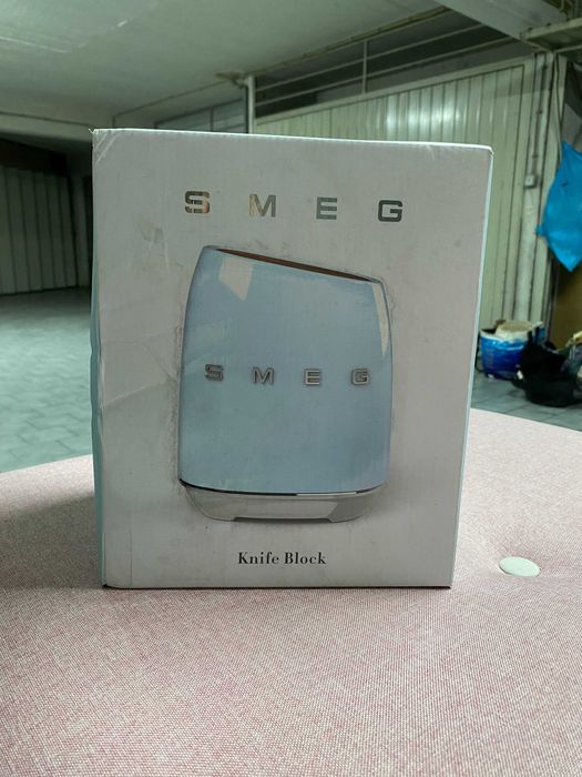 Bloco de Facas Smeg467589835134740484