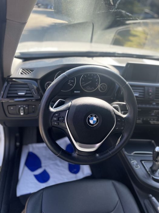 BMW 320I 2018 року