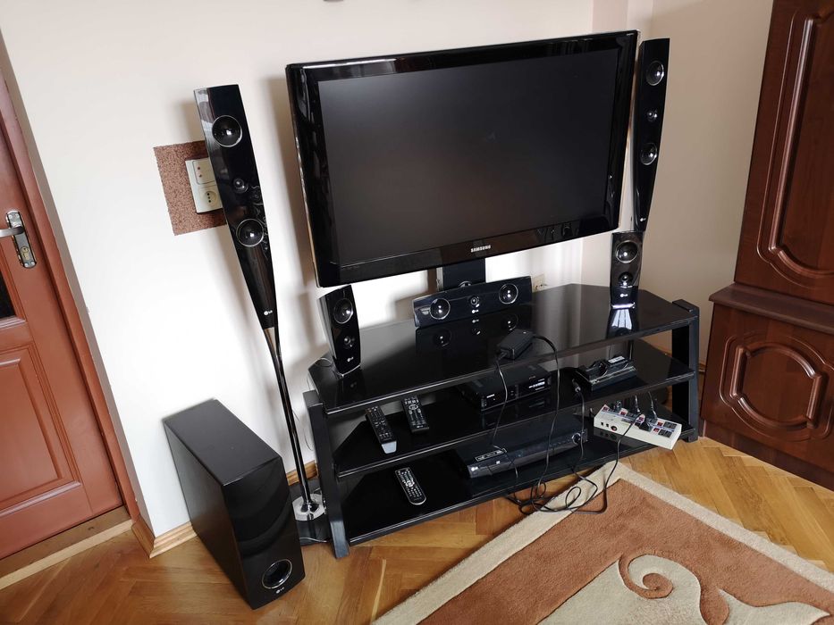 Продам телевізійні тумби