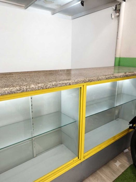 Balcão Vitrine 4.00m x 0.70m