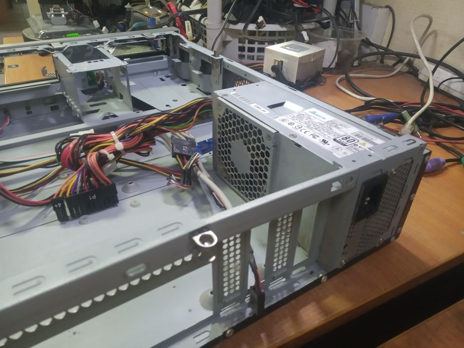 Блок питания Delta GPS-300GB B (Viglen Serie)