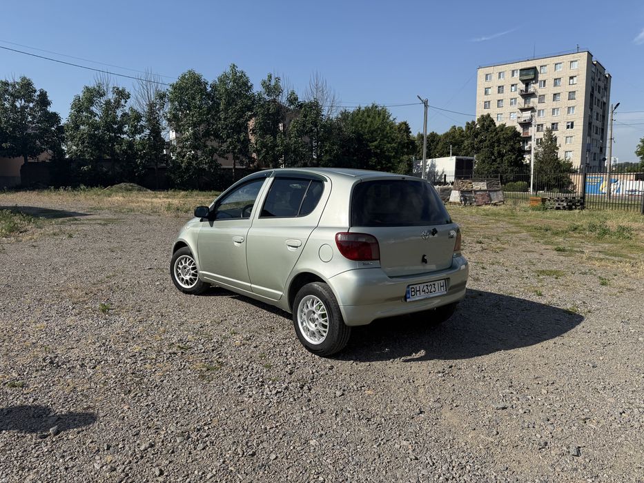 Продам Toyota Yaris 2003 1.3 VVT-I