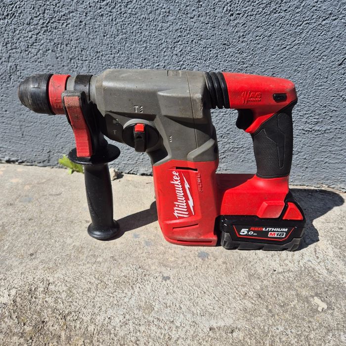 Młotowiertarka Milwaukee m18 CHX z baterią 5ah