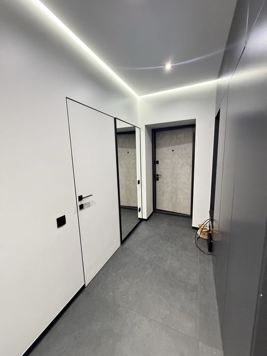 Продам найкращу квартиру в Липках з видом на озеро!