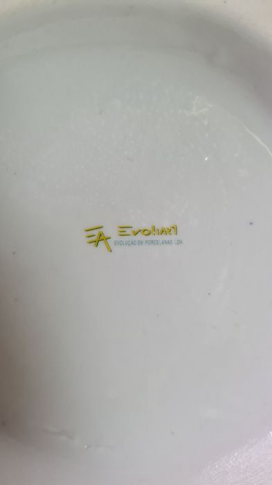 Jarrão em porcelana