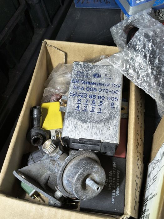 Zamek panel klapy bagażnika przekaźnik Saab 900 krokodyl