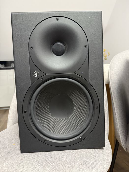 Mackie monitory XR824