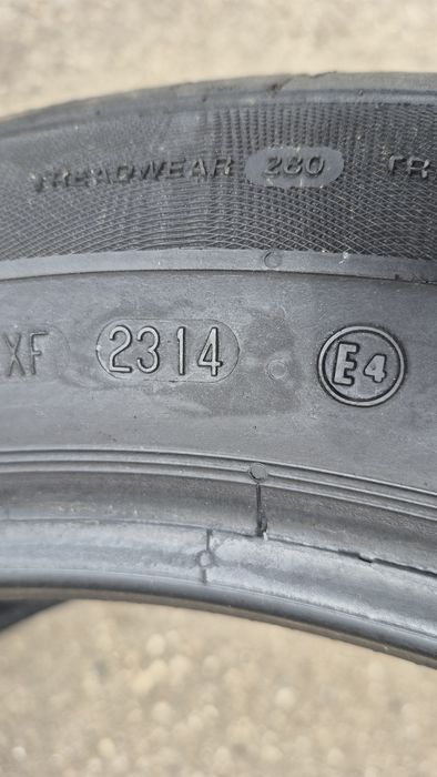 Opony 2 sztuki Continental ContiPremium Contact ² 215/55 R18 (2014R.)