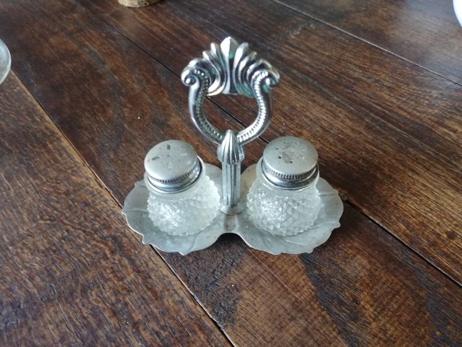 Galheteiro e candeeiro miniaturas