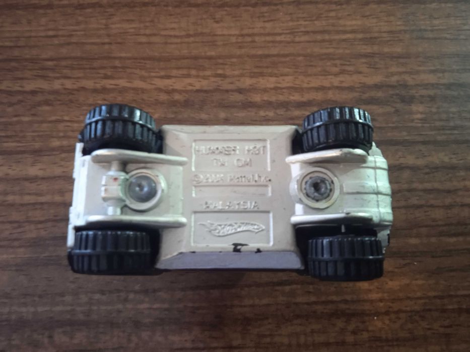 Hot Wheels Hummer H3T TM GM