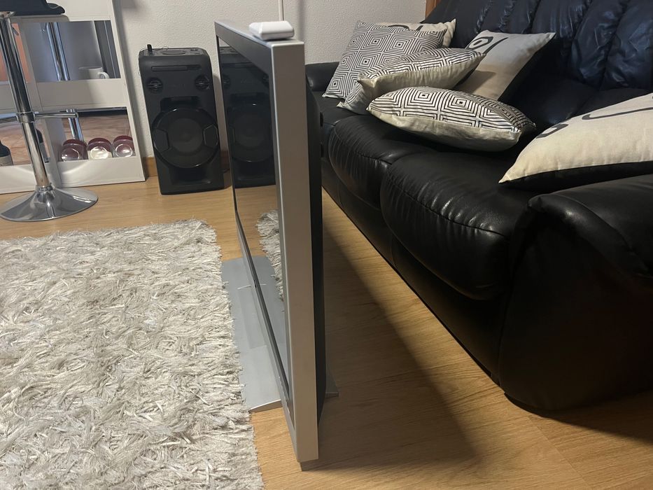 TV Sanyo 60" Plasma – Bom estado