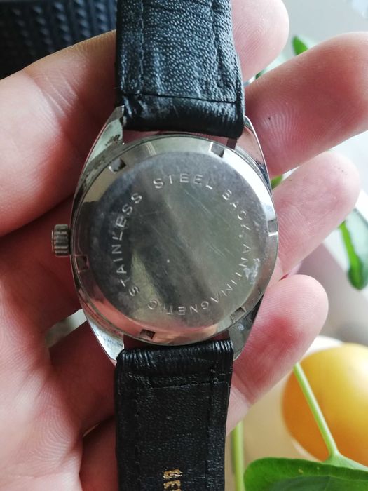 Zegarek Cardinal mechaniczny 17J z datownikiem