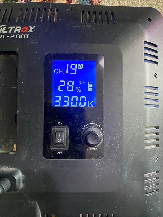 Студийный видео свет Viltrox 200T