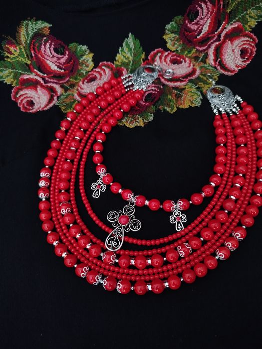 Українське намисто   коралі зі згардами до вишиванки